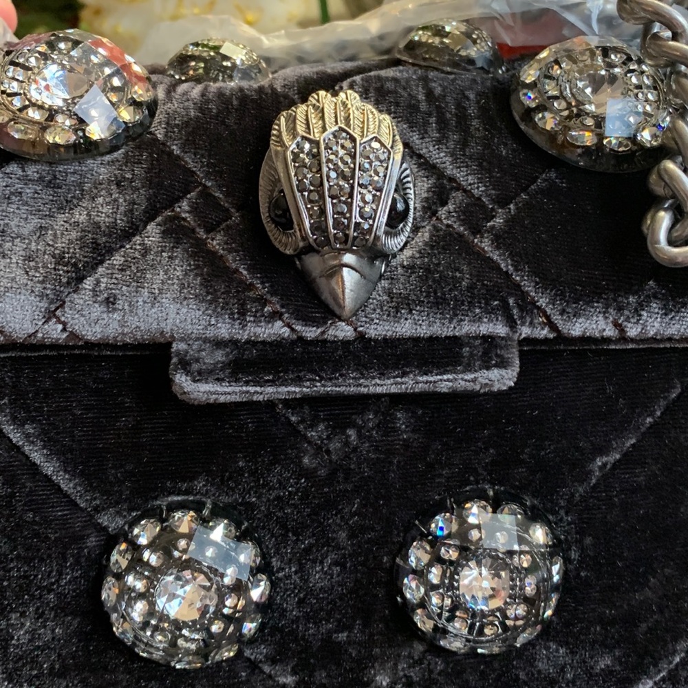 SOLD⛔️Auth.KURT GEIGER LONDON Velvet crystals  chain convert shoulder/Crosb - Picture 4 of 12